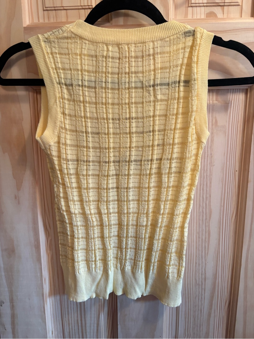 Fashion Yellow Knit Logo Tank with Black Signature Motif - Picture 5 of 6